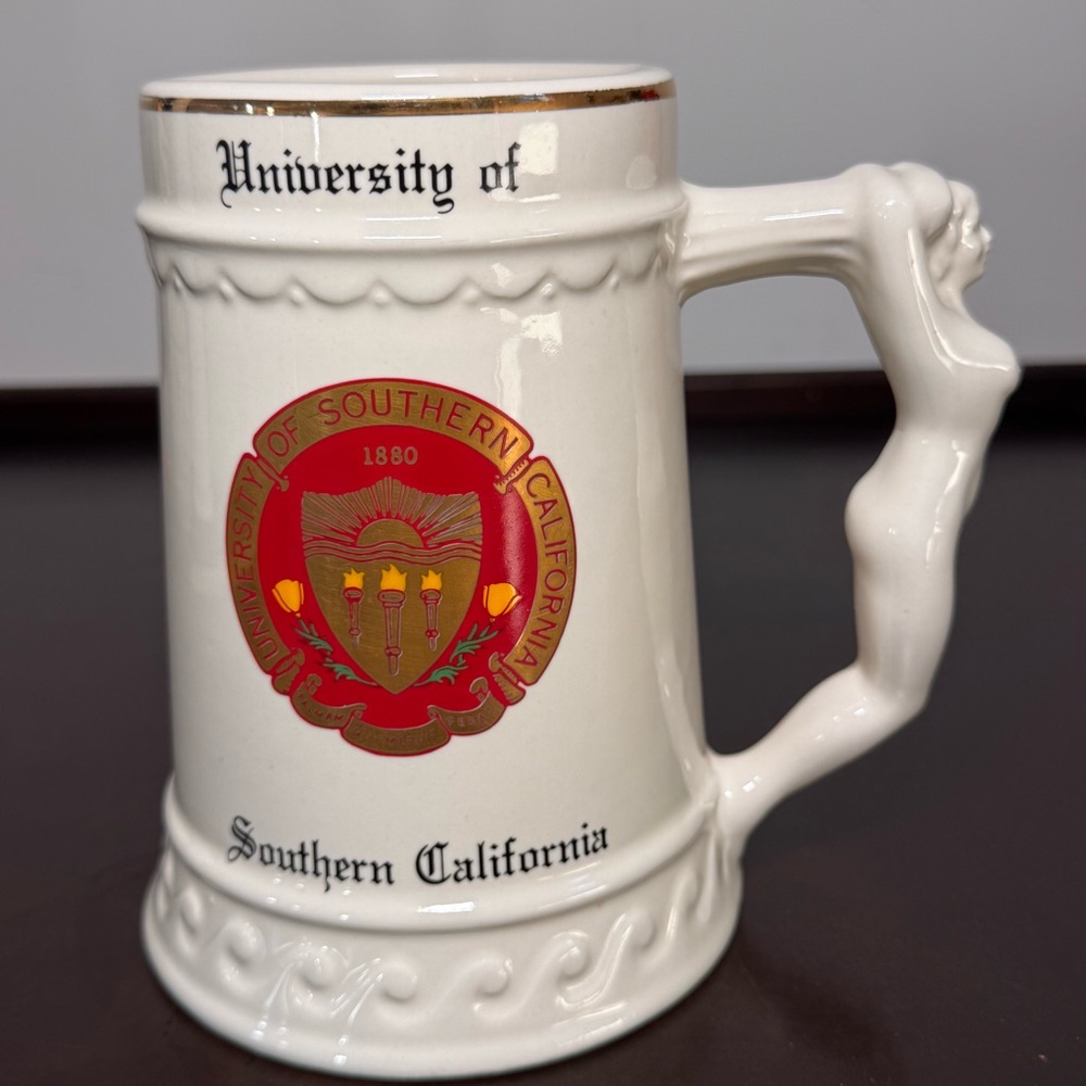 University of Southern California Stein USC Trojan Woman Body preppy vintage